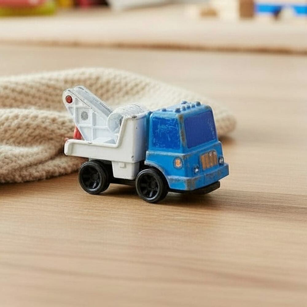 VINTAGE 1979 MATTEL FIRST WHEELS DIE-CAST TOW TRUCK M.I HONG KONG